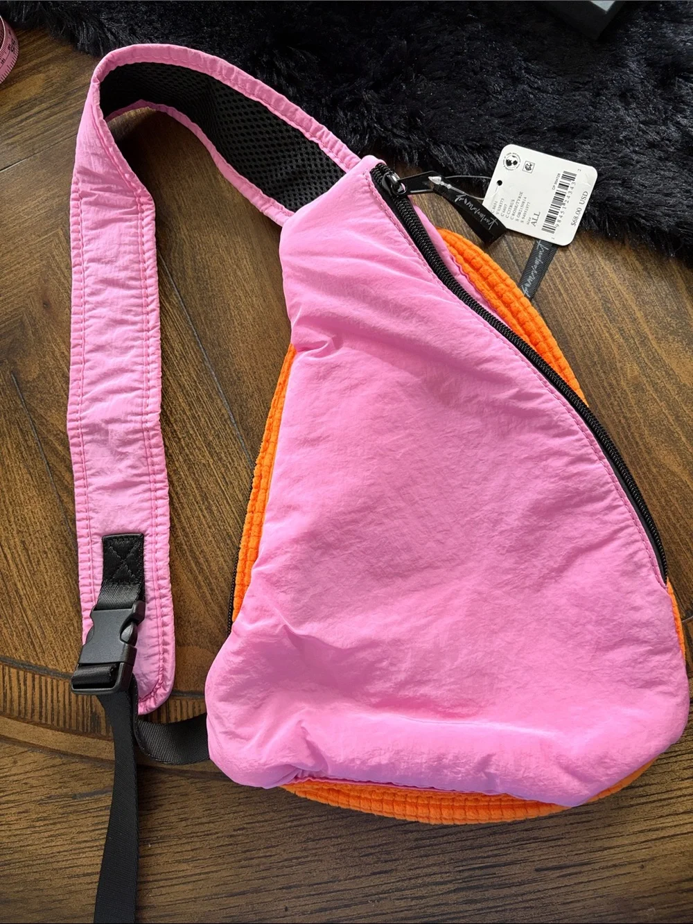 Free People Movement Cold Shoulder Sling Bag NWT - Picture 6 of 7
